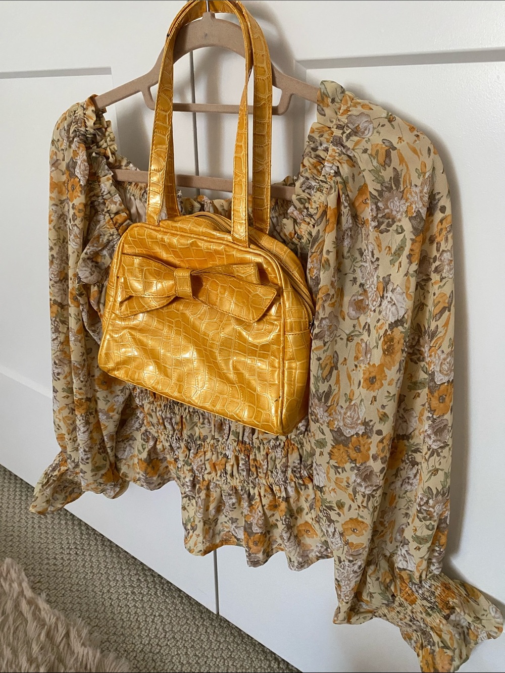 entro Yellow Floral Smocked Peasant ruffled Blouse+ purse